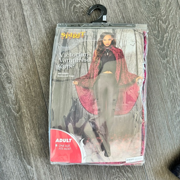 Spirit Halloween Vampire Costume. - Picture 16 of 16